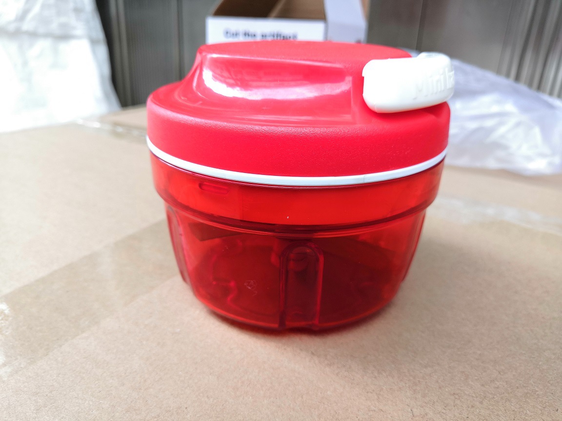Drawstring vegetable cutter kitchen tools household manual vegetable grinder meat grinder vegetable cooking machine hand-pulled vegetable cutter