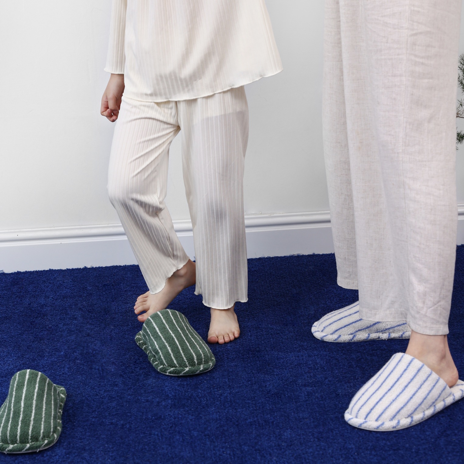 Cotton Terry slippers average size men's and women's cotton home slippers hotel non-slip simple striped slippers