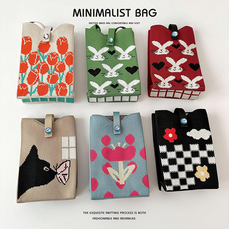 Cute black and white panda mini mobile phone bag female Korean fashion Joker shoulder messenger bag change purse factory wholesale