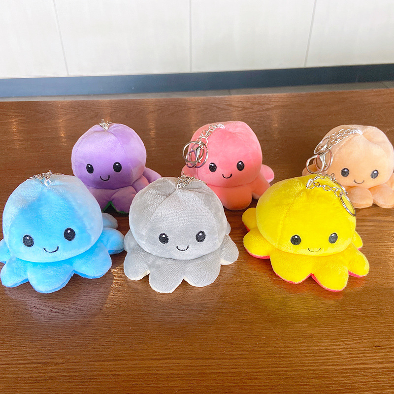 Creative plush flip octopus key chain flip octopus small jewelry bag pendant keychain pendant wholesale