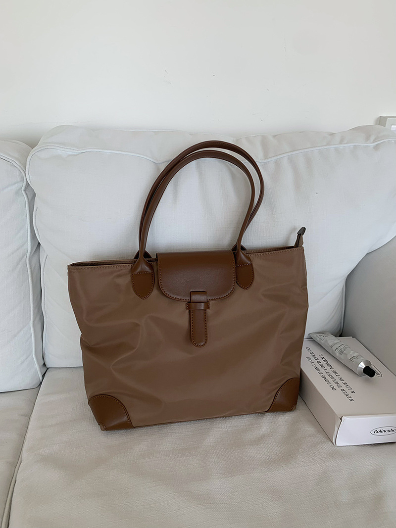 Borsa a tracolla grande da donna 2023, nuova borsa da pendolare, borsa da classe per studenti, borsa tote in tessuto di nylon, tutto abbinato_voghion.com