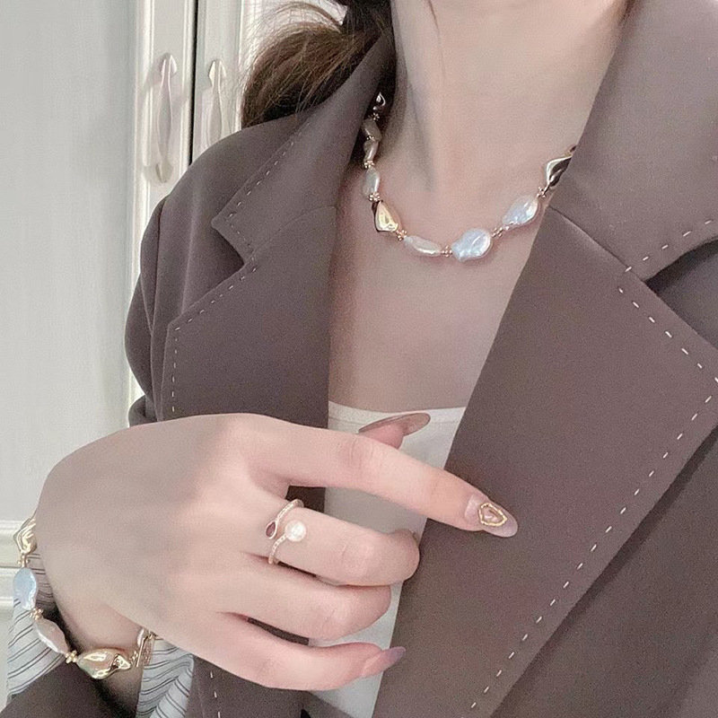 Natural Baroque - Shaped Clavicle Chain - Women's Ins - Style Small - Niche Retro Heart - Shaped Freshwater Pearl Necklace with High - End Sense