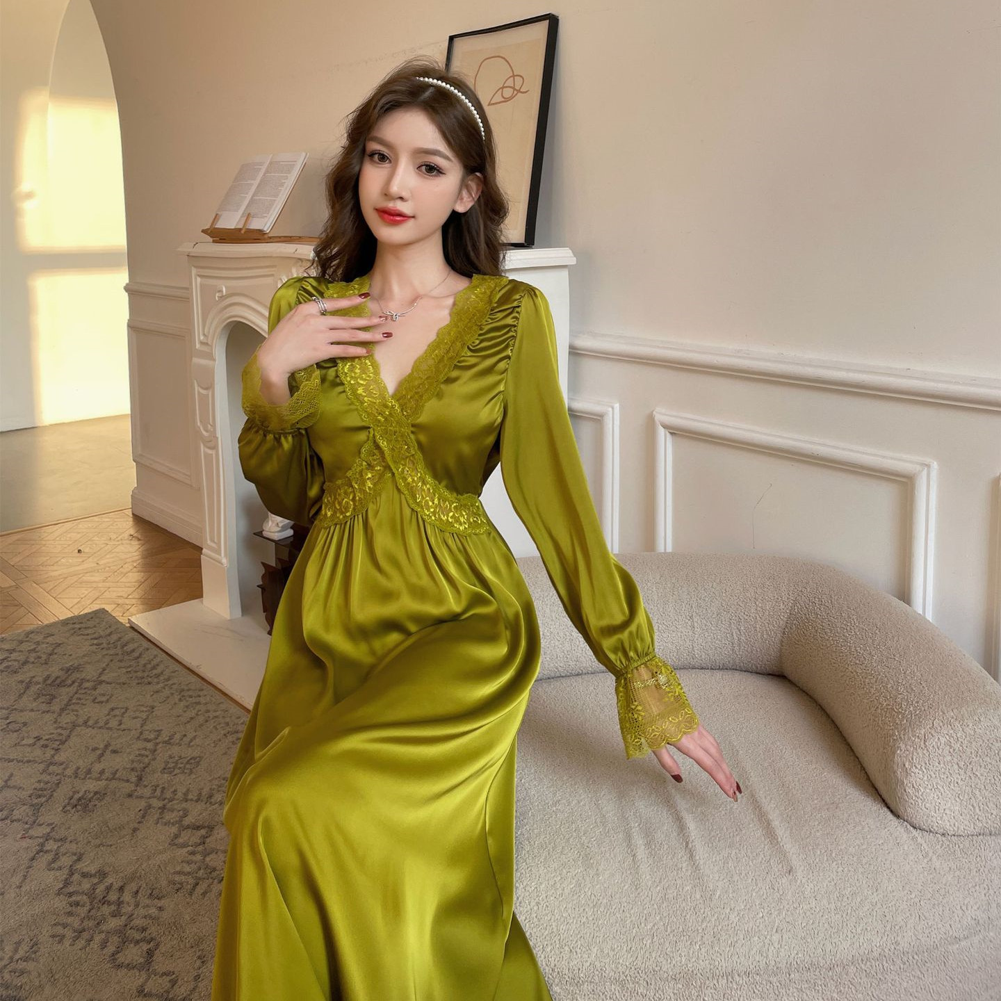 2022 French Style Sexy Nightdress Women's Spring and Autumn Silk Long Sleeve Ice Silk Palace Pure Long Lace Home Clothes