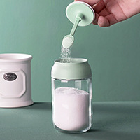 Factory with label moisture-proof lid spoon integrated seasoning bottle seasoning bottle transparent glass monosodium glutamate salt bottle seasoning bottle wholesale