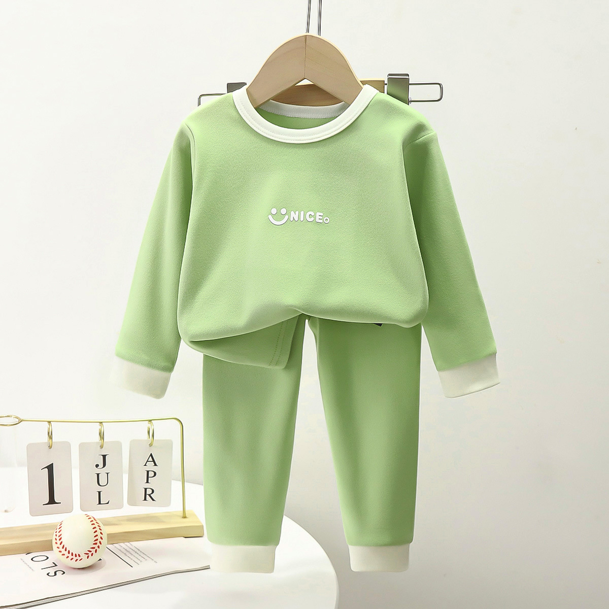 New children's De velvet thermal underwear suit boys and girls autumn and winter pajamas home wear middle and big children's autumn clothes long pants