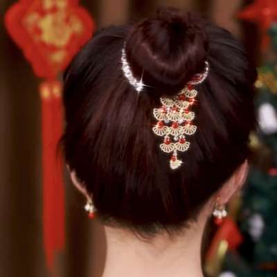 High-grade Peacock hairpin headdress female temperament back head ponytail buckle balls fixed artifact updo hair clip hairpin