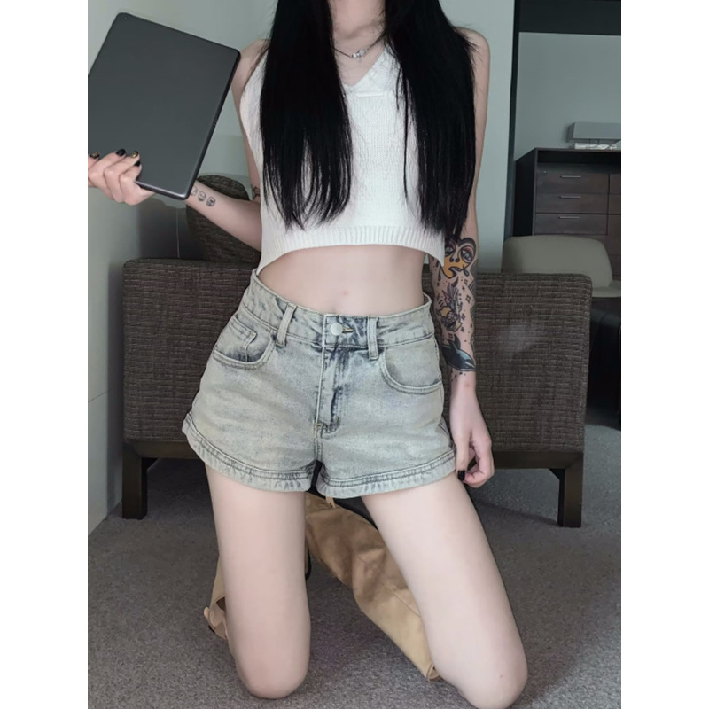Spice Girls American Retro Denim Shorts Women's 2023 Summer New High Waist Slimming Design Sense A- line Super Short Hot Pants