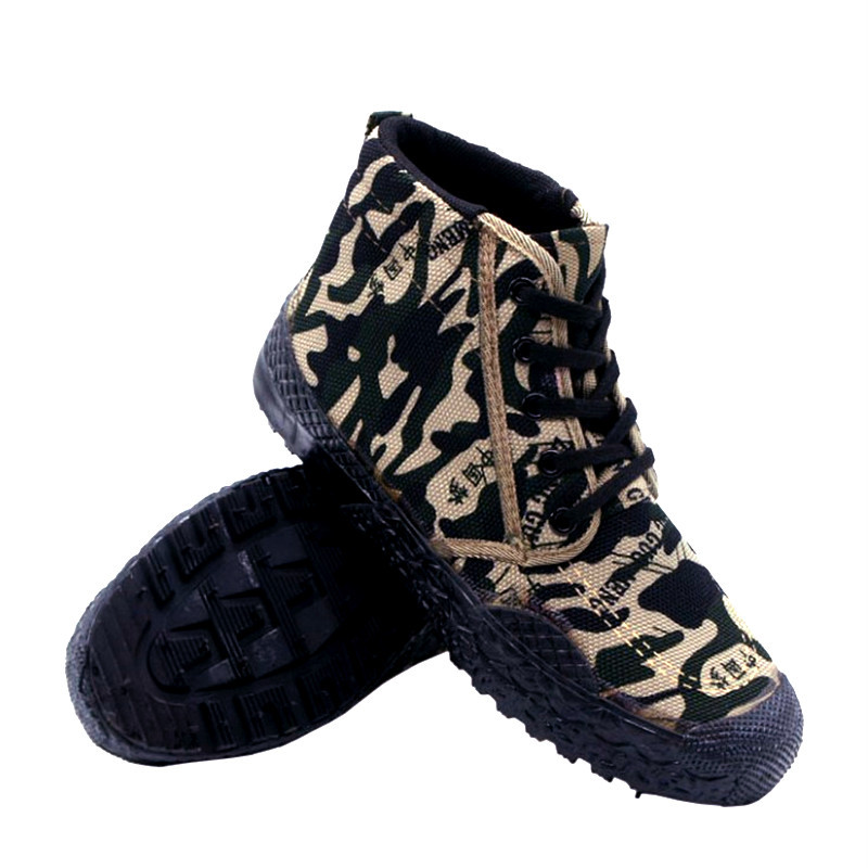 Factory wholesale military training shoes construction site labor protection release shoes men's shoes high-help construction site farmland labor protection yellow rubber shoes
