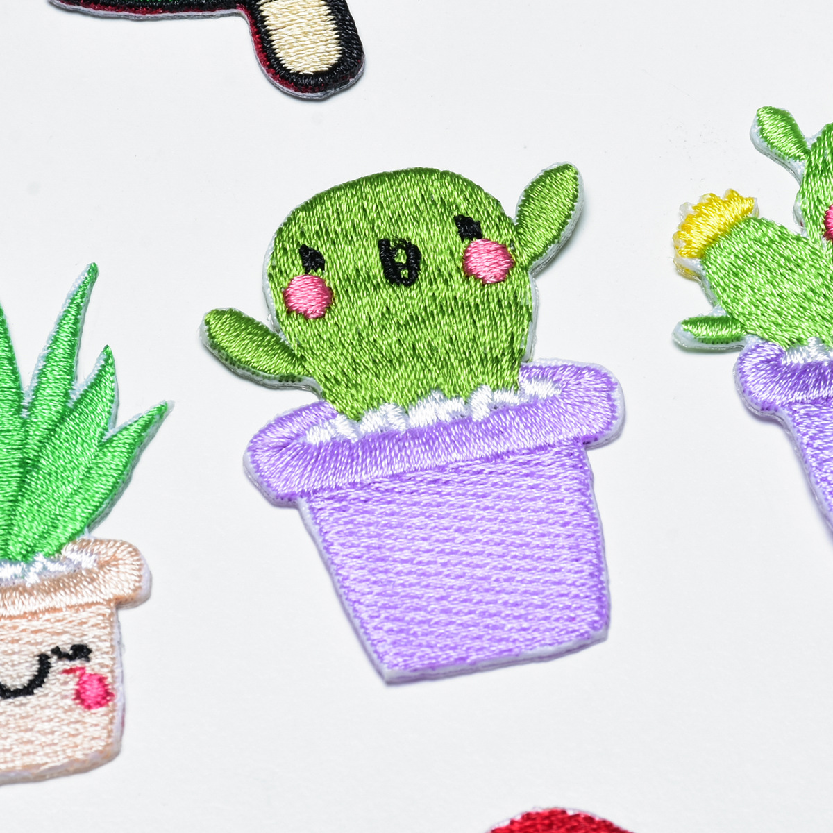 Beautiful plant cloth stickers cartoon bonsai embroidery decals cactus repair patch accessories Decorative ironing stickers