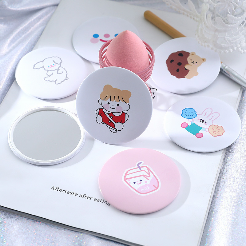 Creative Mini Makeup Mirror Portable Makeup Mirror Portable Small Round Mirror Cute Student Girl Heart Dressing Mirror