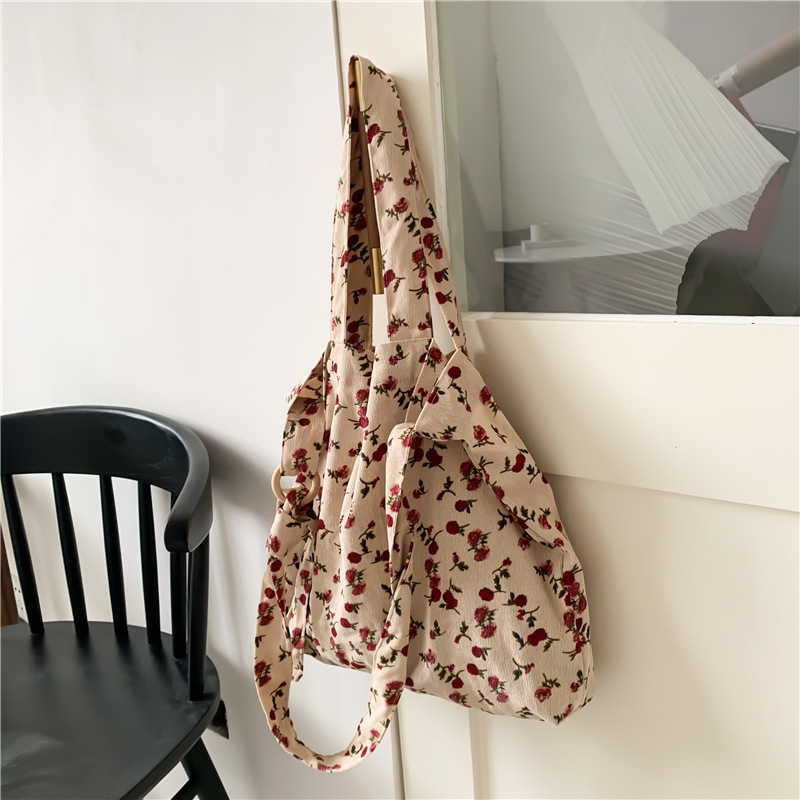 2021 new fresh sweet rose flower fashion one-shoulder crossbody canvas bag women's large capacity small floral cloth bag