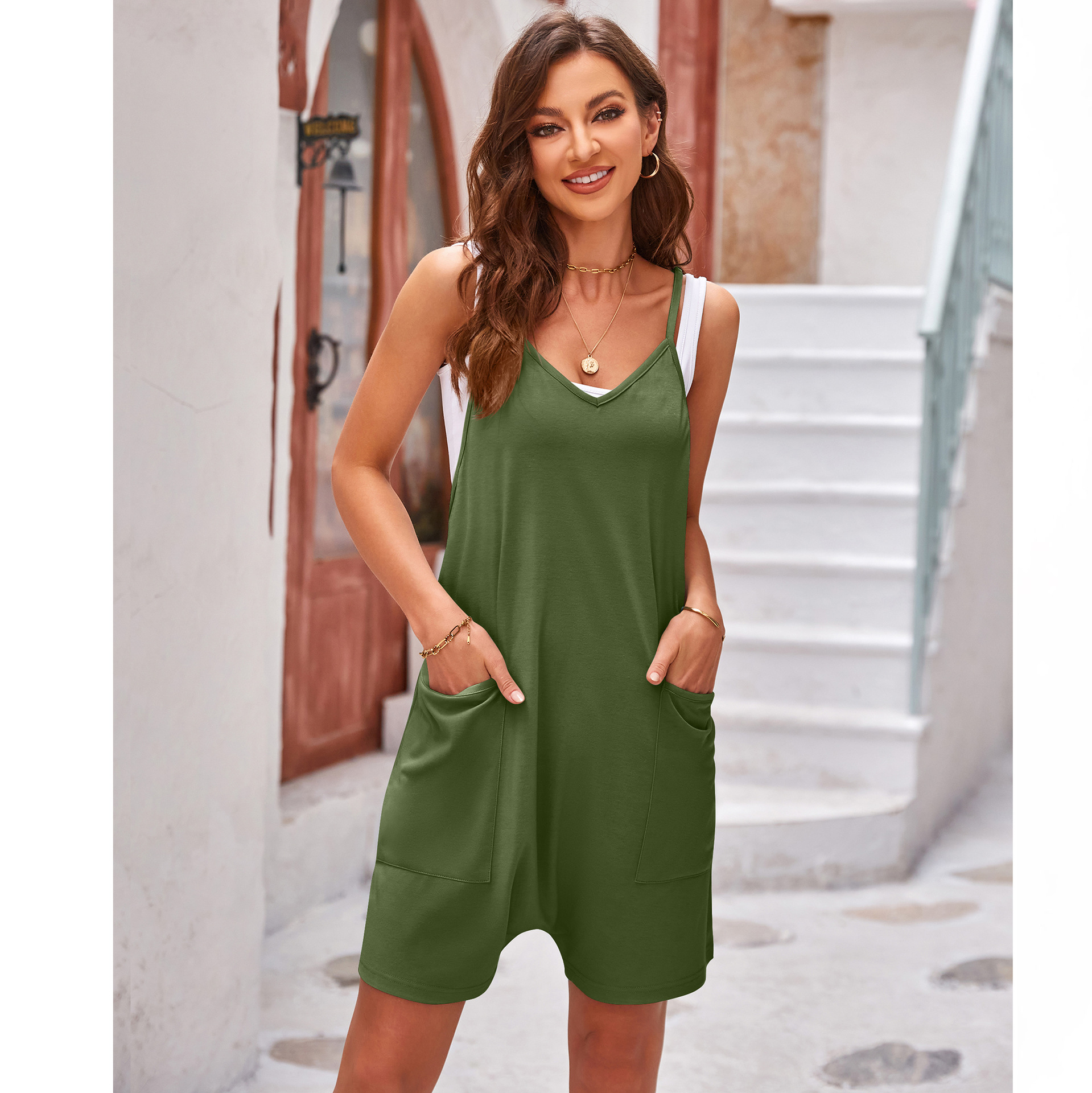 European and American Women's 2023 Summer New Amazon Casual Pocket Strap Knitted Shorts Jumpsuit Women