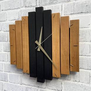 Country Pastoral European Style Wooden Wall Clock Creative Retro Living Room Clock Background Wall Decoration Wall Clock