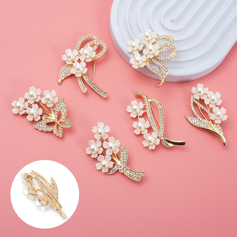 European, American, Japanese and Korean fashion all-match bouquet Pearl Rhinestone Brooch high-grade pin flower corsage anti-exposure brooch