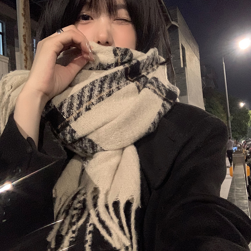 Couple Plaid ins scarf women's autumn and winter 2023 new Korean style versatile student shawl warm scarf men's fashion