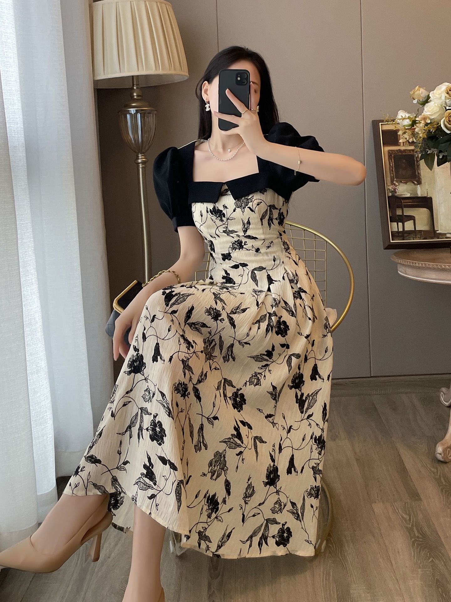 New Style Style Design Sense Slim Stitching Floral Dress Women's Summer 2022 New Square Collar Puff Sleeve A- line Dress