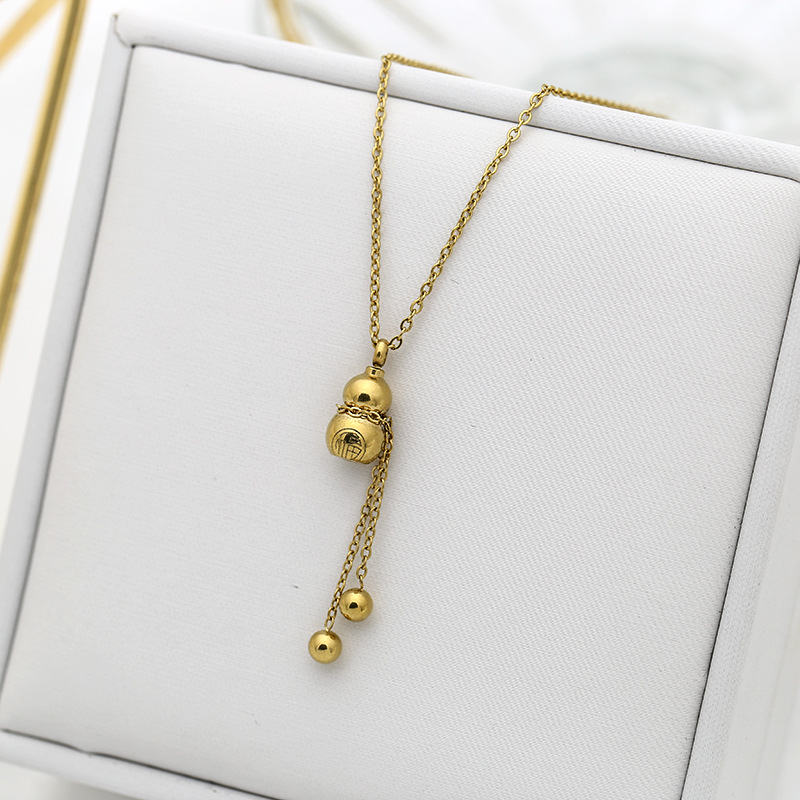 Vintage Gold Gourd Necklace Titanium Steel 18K Gold Folu Mini Gourd Solid Small Ball Tassel Clavicle Chain for Women