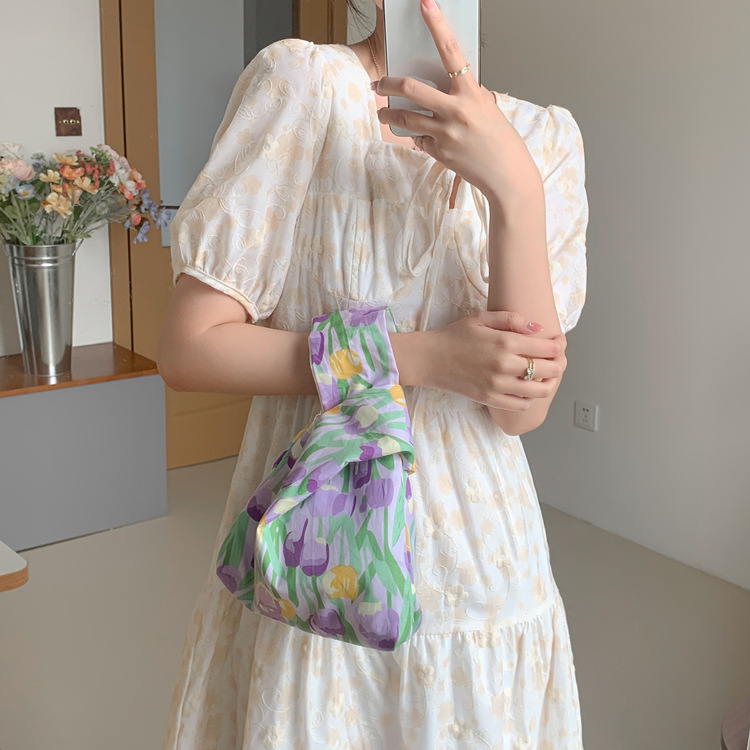 Wrist bag coin purse walking bag floral Tulip romantic fresh photo essential ins style