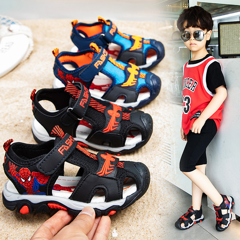 Children's Sandals 2024 Summer New Teen Sandals Boys Cartoon Spider-Man Toe Beach Shoes Velcro