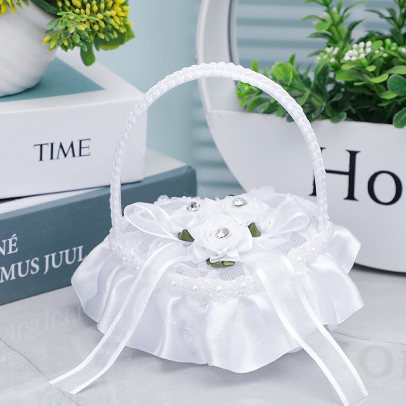 New Mini small ring pillow box creative portable wedding props ring box small white diamond decoration factory wholesale