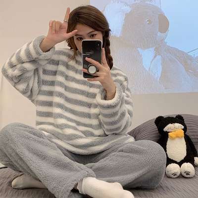 Autumn and Winter Pajamas Women's fleece-lined Thickened Coral Fleece 2024 New Arrival Flannel Outwear Striped Home Clothes suit