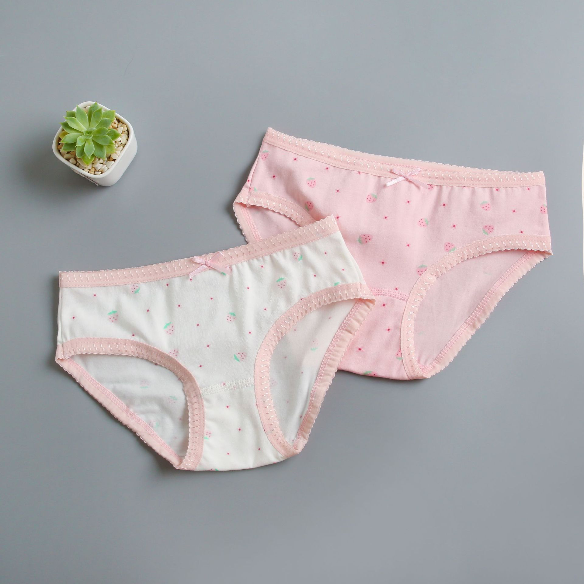 Children girls underwear cotton class a triangle shorts baby baby Wenzhou briefs wholesale briefs
