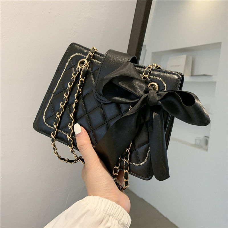 Autumn Silk Scarf Bag Women's 2023 New Fashion Rhombic Chain Bag Texture Shoulder Underarm Bag Crossbody Bag