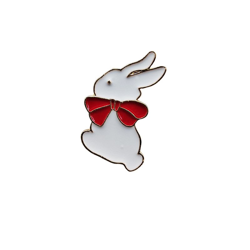 Cute White Rabbit brooch creative cartoon brooch clothing bag pin drop oil alloy brooch wholesale jewelry