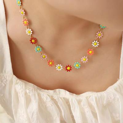 European and American Cross-border Creative Jewelry Daisy Clavicle Chain Necklace Women's Simple Elegant Painted Glaze Flower Necklace