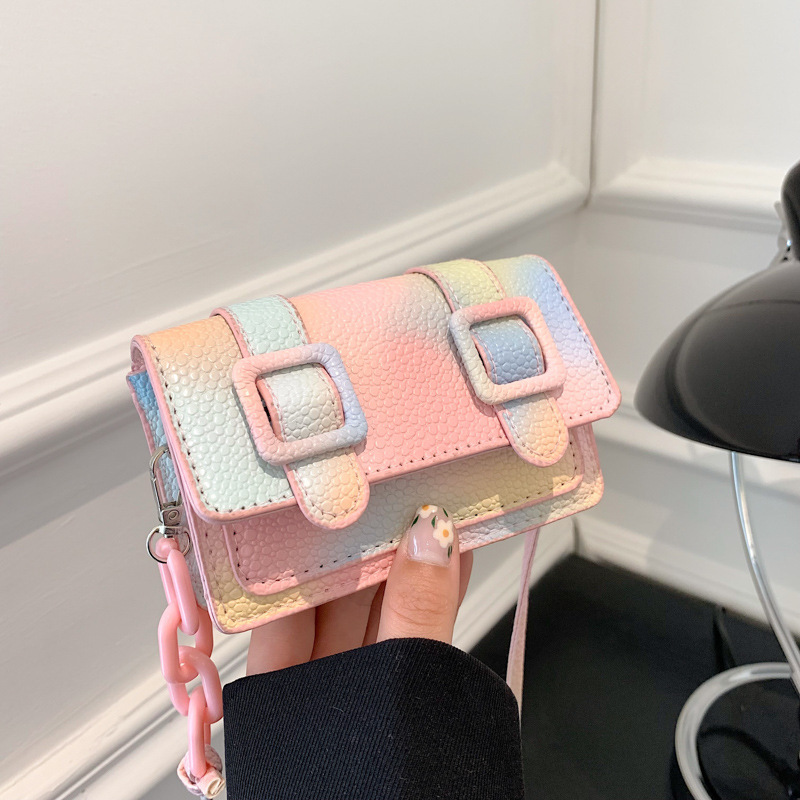 街頭のファッションは色にぶつかって流行しています。女性2022ファッションのケンブリッジバッグは肩掛けします。|undefined