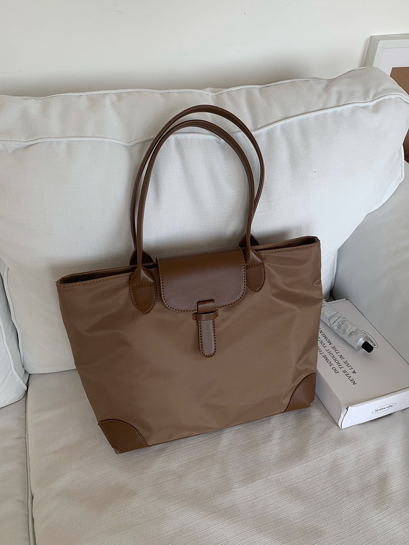 Borsa a tracolla grande da donna 2023, nuova borsa da pendolare, borsa da classe per studenti, borsa tote in tessuto di nylon, tutto abbinato_voghion.com