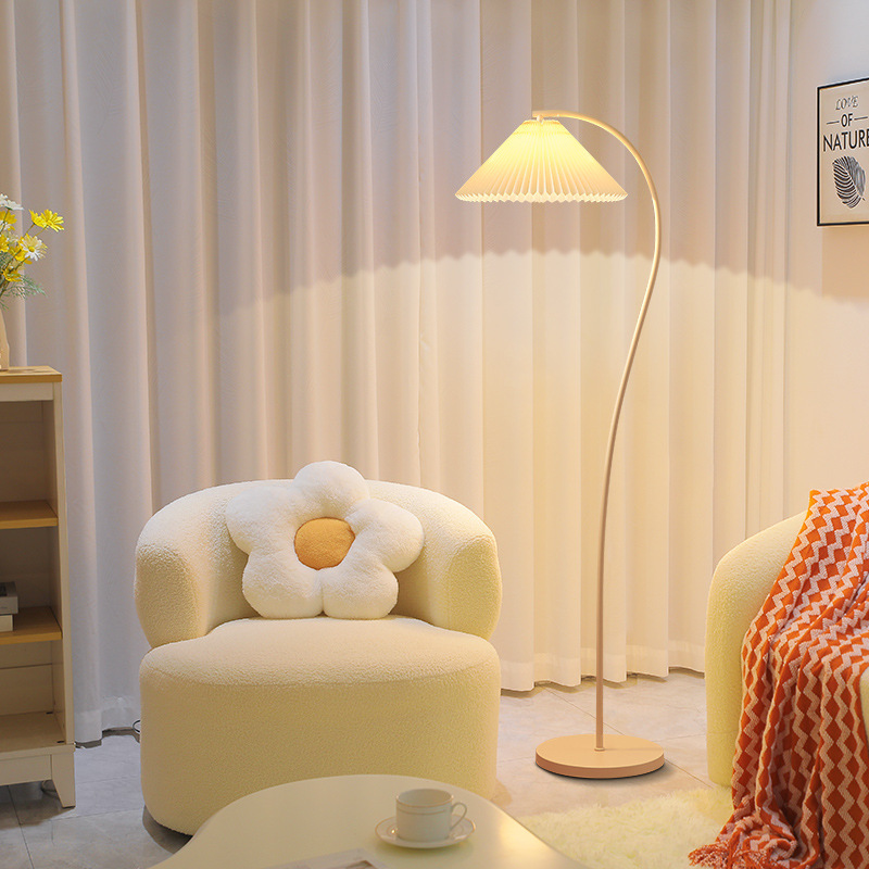 Cream style floor lamp pleated lampshade study room lamp retro living room bedroom vertical table lamp Internet celebrity atmosphere floor lamp
