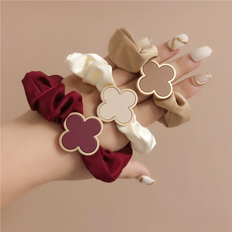 Four-leaf clover hair tie elastic for women, high-end metal large intestine hair ring, autumn and winter minimalist Ins temperament
