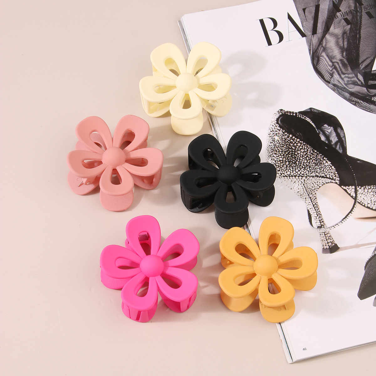 Uus õõnes suurte lilledega haaratsiklamber, jäätunud akrüülist haiklamber, naiste juukseklamber, seljaotsa haarats, hulgimüük_voghion.com