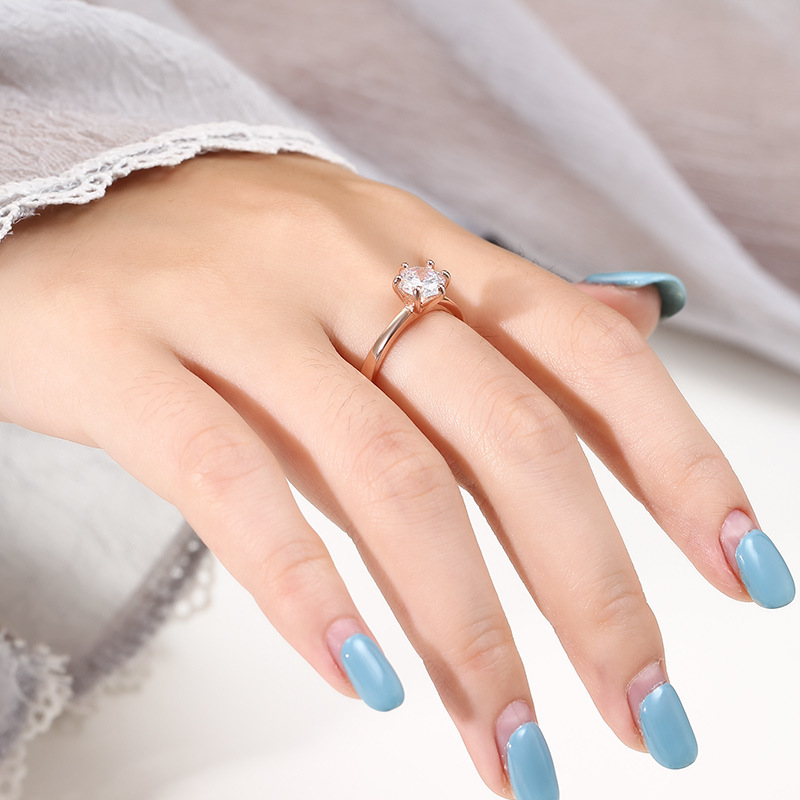 Anello nuziale coreano in argento sterling Anello di coppia Supporto vuoto Anello da uomo e da donna fai da te Anello con sei griffe intarsiate in diamanti sintetici Argento Ho_voghion.com
