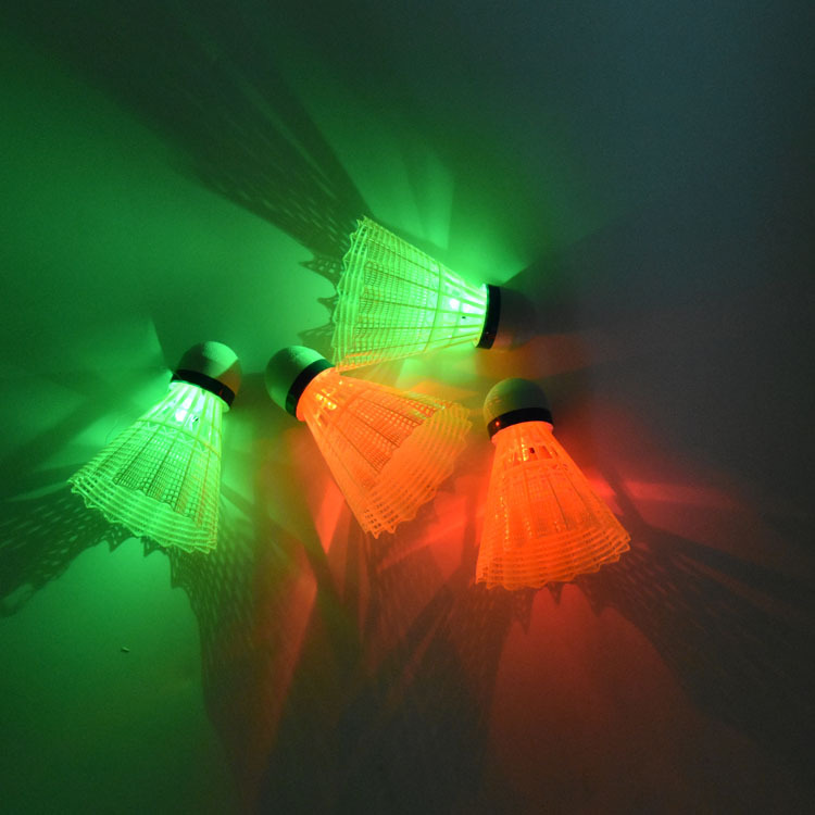Luminous badminton plastic windproof room outdoor training nylon LED fluorescent lamp with light-emitting badminton