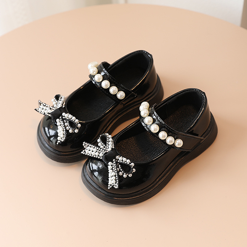 Spring and Autumn Children's Patent Leather Round Toe Cute Small Leather Shoes Pearl Bow Girls' Big Toe Leather Shoes Korean Style