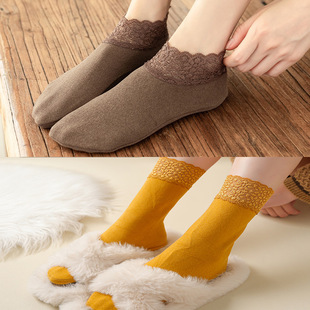 Autumn and Winter de Velvet seamless mid-calf warm heating thickened feet lace snow floor boat Socks for women