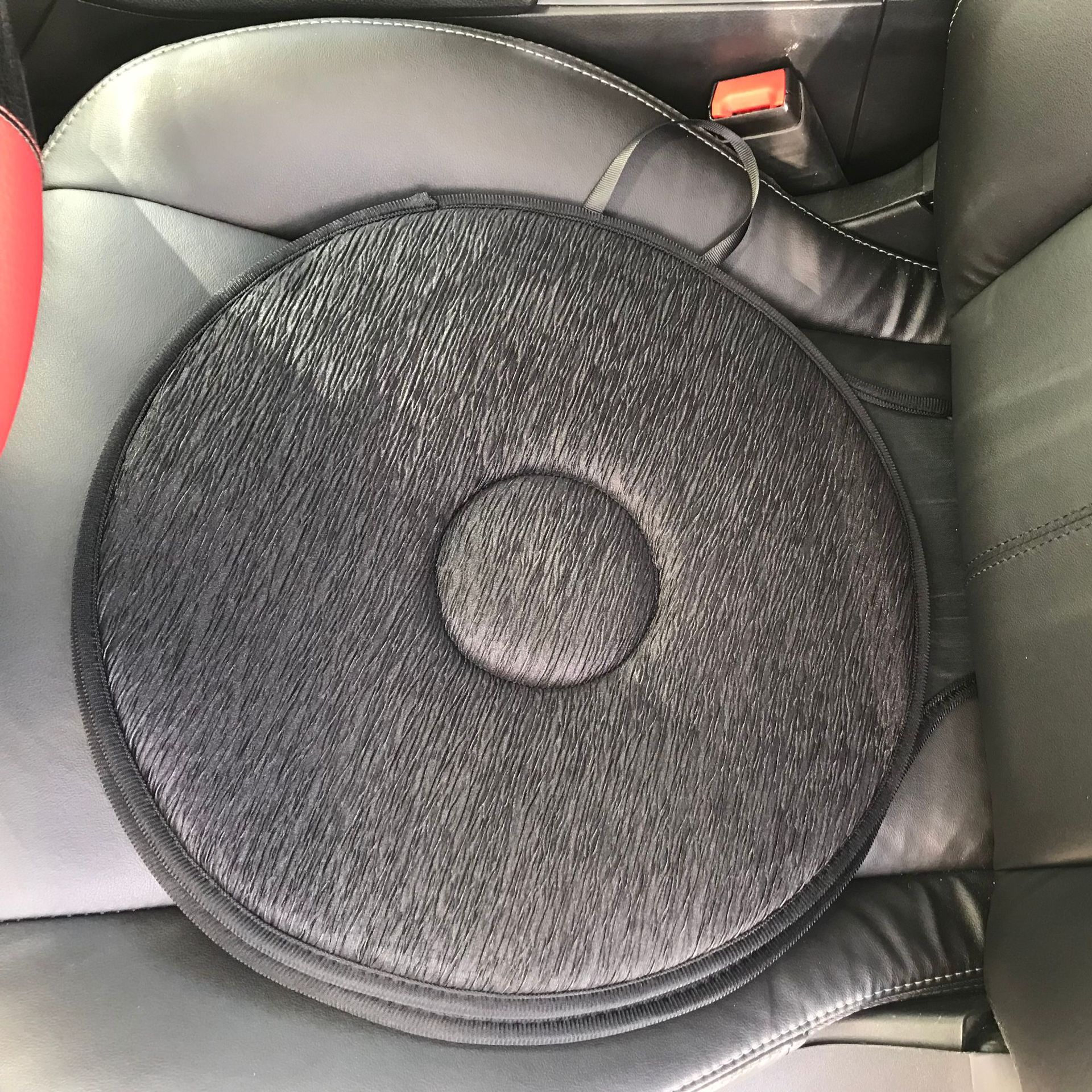 Cross-border special for getting on and off cushion factory direct rotating car cushion multi-functional chair cushion for elderly pregnant women