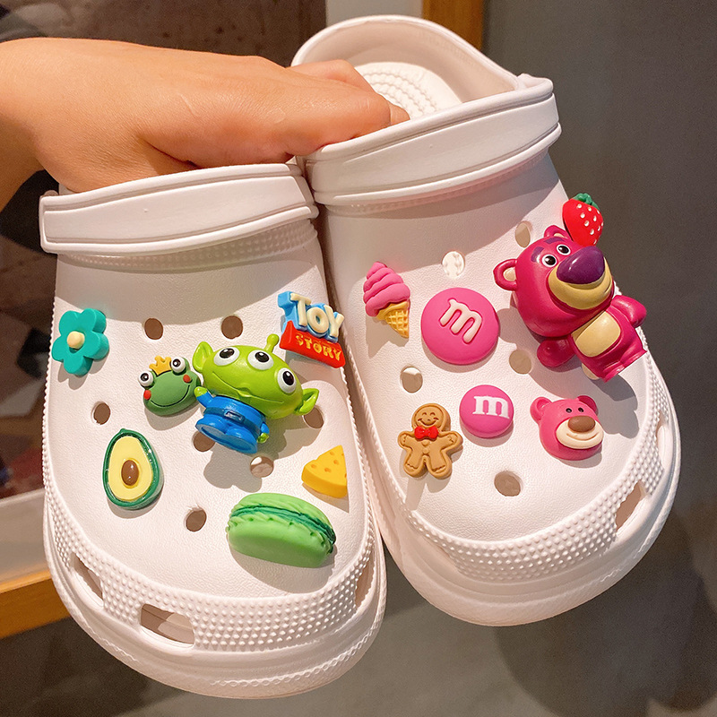 [Summer New Style] Spongebob Squarepants Patrick Joker DIY Cave Shoes Accessories Decorative Removable Sandals Buckle