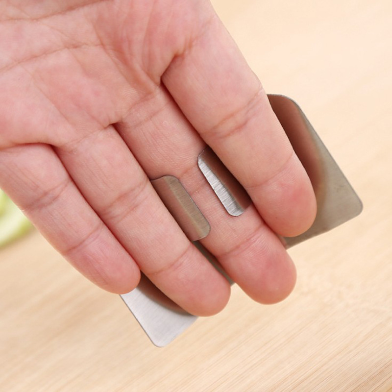 Stainless Steel Finger Protector Cutting Vegetable Hand Protector Finger Guard Kitchen Meat Cutting Finger Protector Anti-cutting Artifact