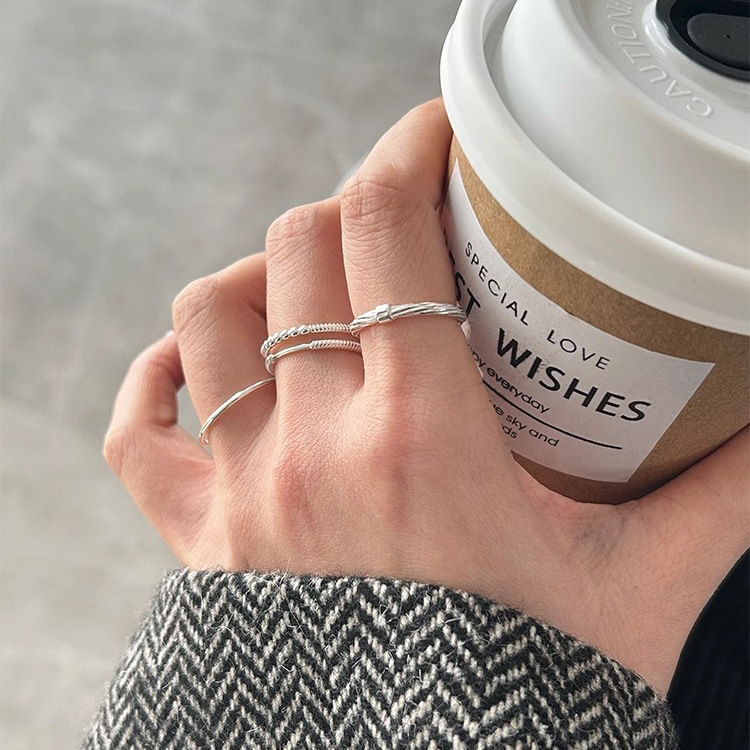 S925 Sterling Silver Small Square Twisted Line Very Fine Texture Ring Women's Ins Niche Design All-match Stacked Open Ring_voghion.com