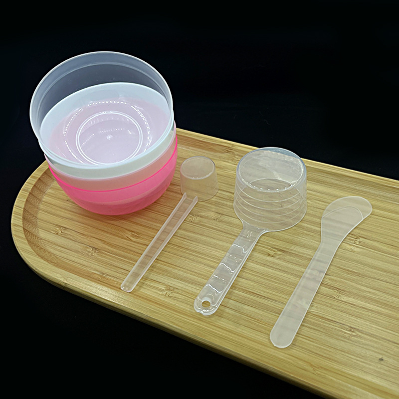 Wholesale plastic PP mask bowl gel soft film tool four-piece set mask stick measuring spoon DIY suit beauty tools