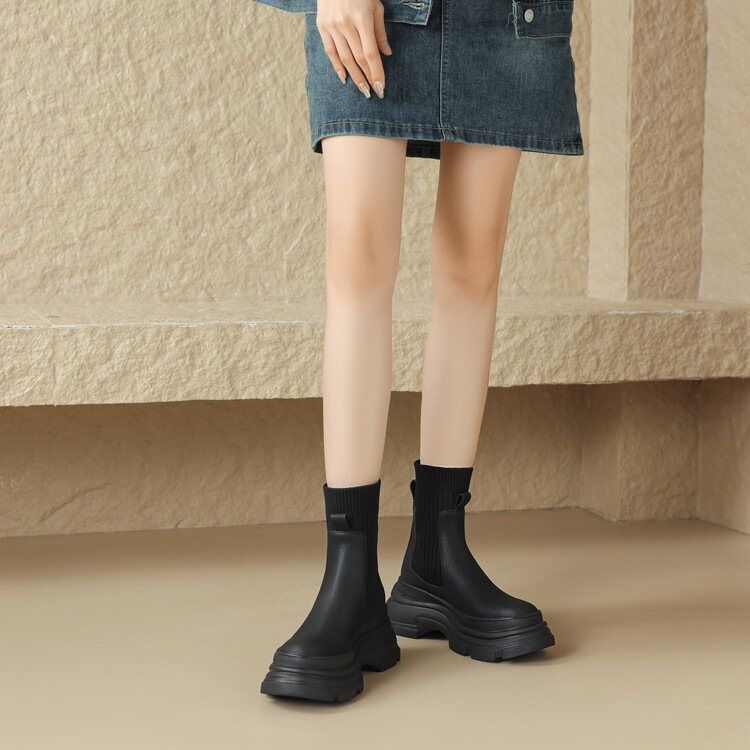 Knitted patent leather socks boots for women 2023 autumn and winter New mid heel platform Martin boots platform slimming short boots for women fashion