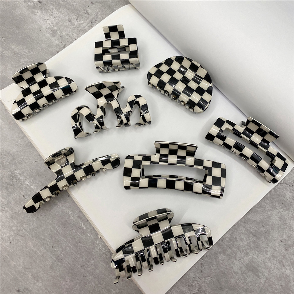 A144 Black and White Checkerboard Hairclip Internet Celebrity Personalized Back Head Large Grab Clip Shark Clip Korean Spring and Summer New