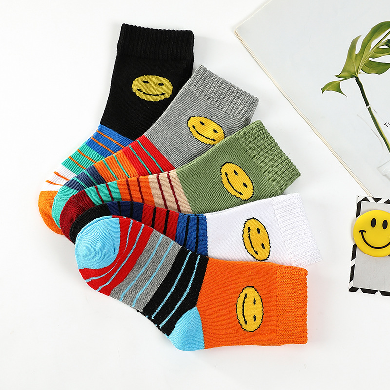 New children's socks autumn and winter cotton socks mid-calf length socks children's middle and big children's socks boys autumn cartoon children's socks wholesale