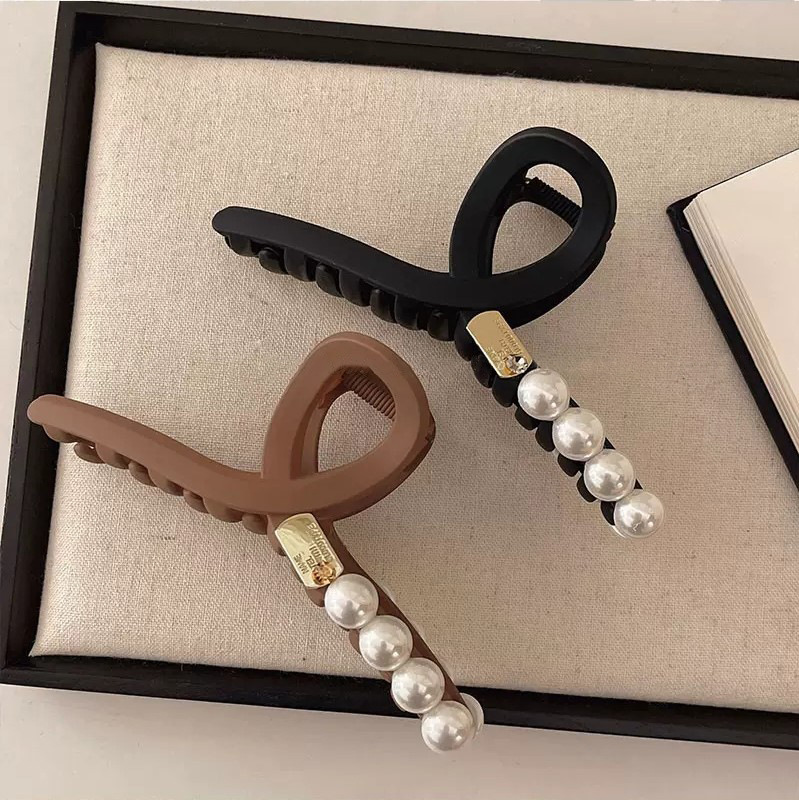 Vintage Pearl Korean-style Frosted Hair Clip Women's Head High-grade Sense Large Grab Clip Women's New Arrival Hair Shark Clip for Summer