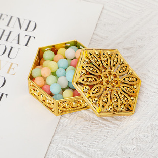 European-style Creative Electroplated Gold and Silver Plastic Candy Box Wedding Festival Hollow Pattern Candy Box Hand Gift Packaging Box