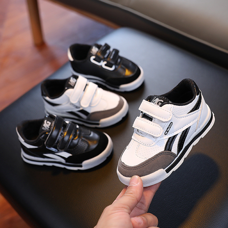 Spring 2022 Children's Soft Sole Sneakers Boys Non-slip Breathable Small Board Shoes Girls' Baby's Velcro Toddler Shoes