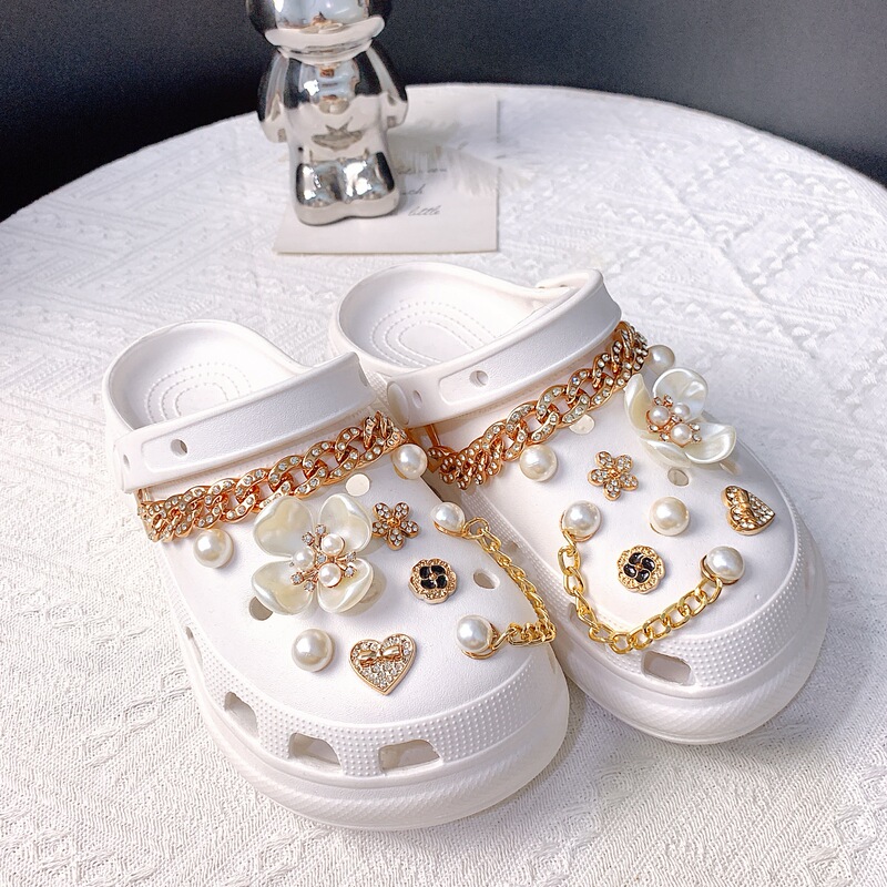 アマゾンwishの新しい適応洞靴アクセサリーdiy真珠四葉花セット靴花shoes charm|undefined